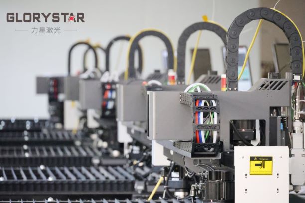 激光切割機鏡片出現(xiàn)油水怎么辦？看完你就學(xué)會