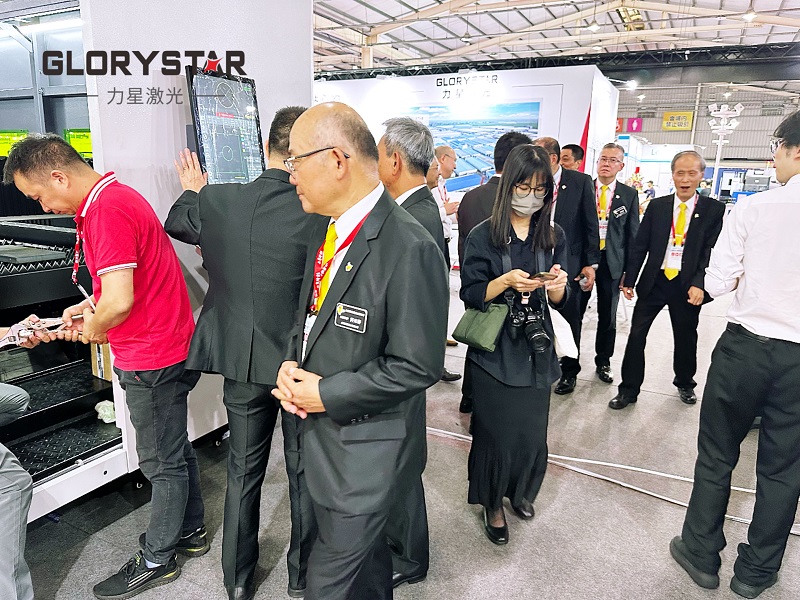 力星激光全國巡展〔臺灣站〕如火如荼！40000瓦超高功率獨(dú)領(lǐng)風(fēng)騷！