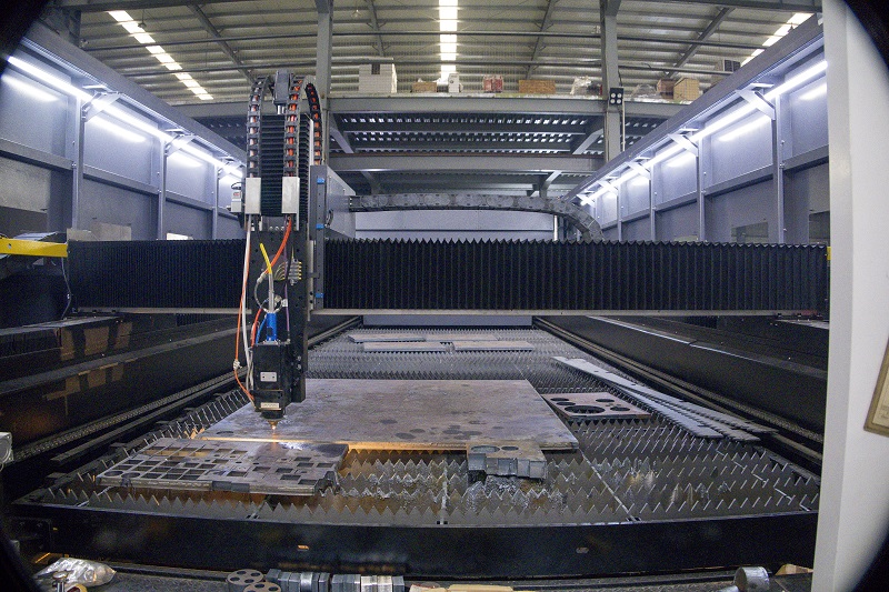 2萬瓦激光切割機能切割碳鋼、不銹鋼、鋁板是多少厚度？速度是多少？