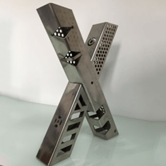 NS??三卡盤光纖激光管材切割機(jī)