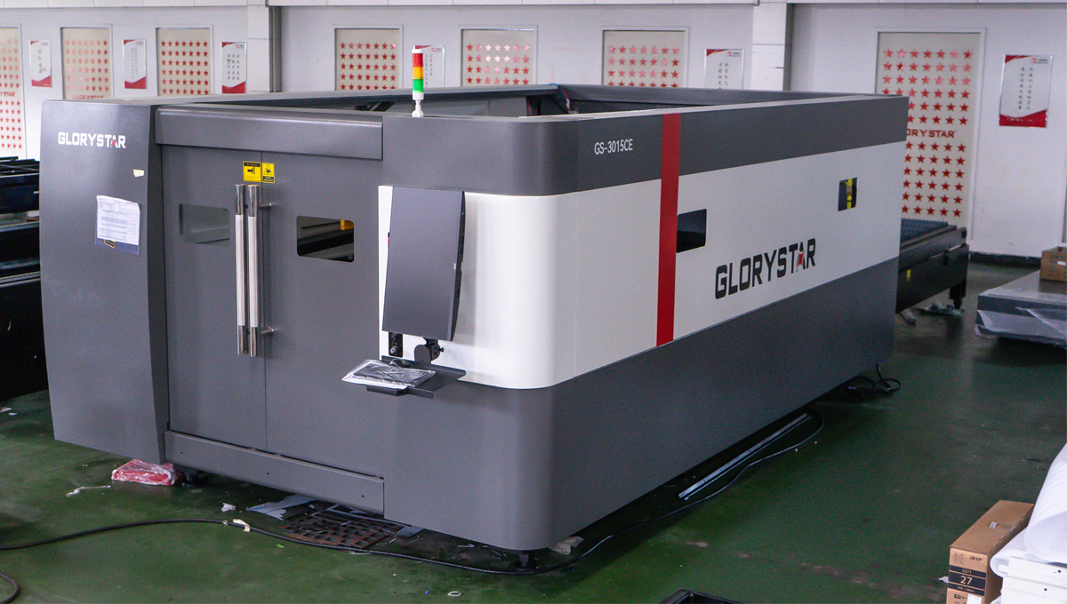 激光3015平面切割機：高效精準(zhǔn)的切割利器